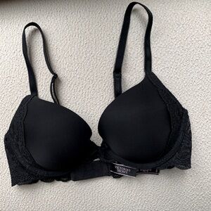 Victoria’s Secret Dream Angels Push-up Black Bra
